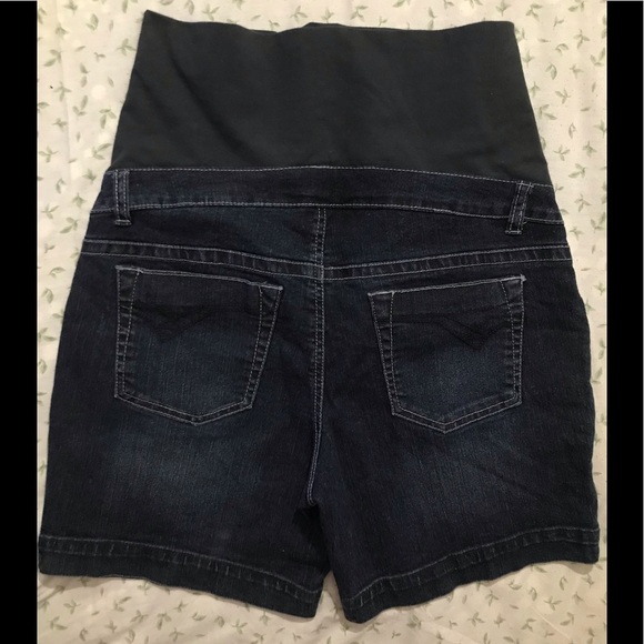 Thyme Woman’s Maternity pants in Good condition - Picture 2 of 7